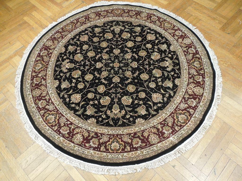 Fine-Quality-Wool-Silk-Round-Rug.jpg 