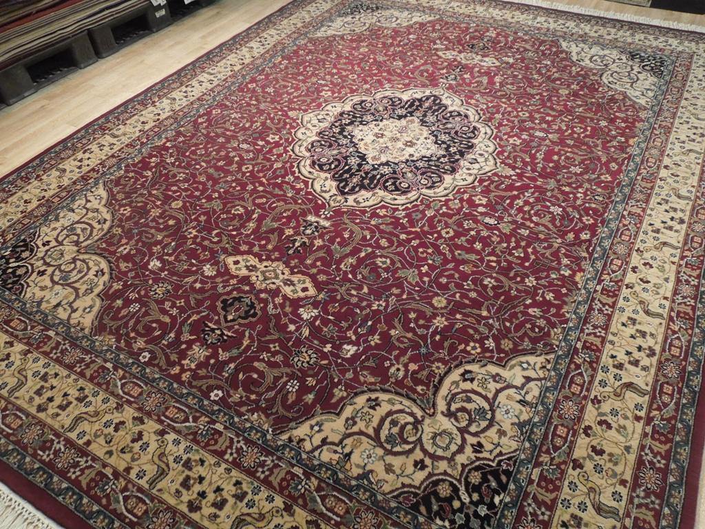 Luxurious-Authentic-Mashad-Rug.jpg