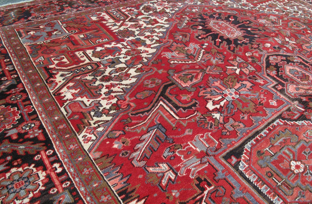 Luxurious-Persian-Heriz-Rug.jpg