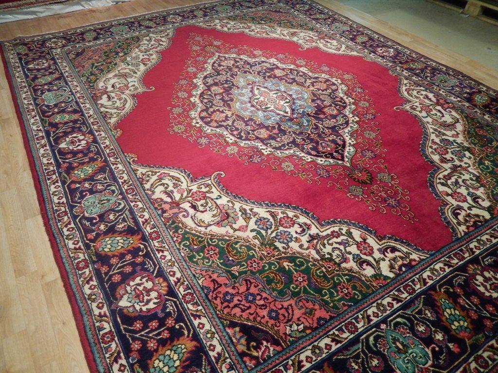 Red-Pink-Semi-Antique-Persian-Sarouk-Rug.jpg