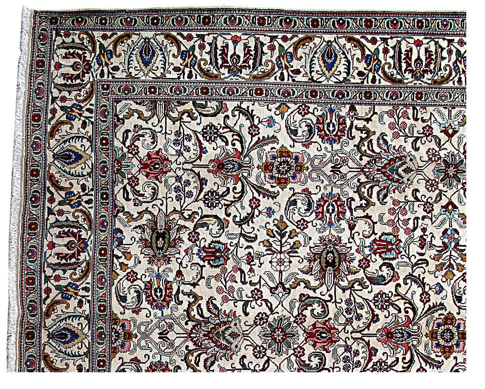 Persian-Ivory-Tabriz-Rug.jpg 
