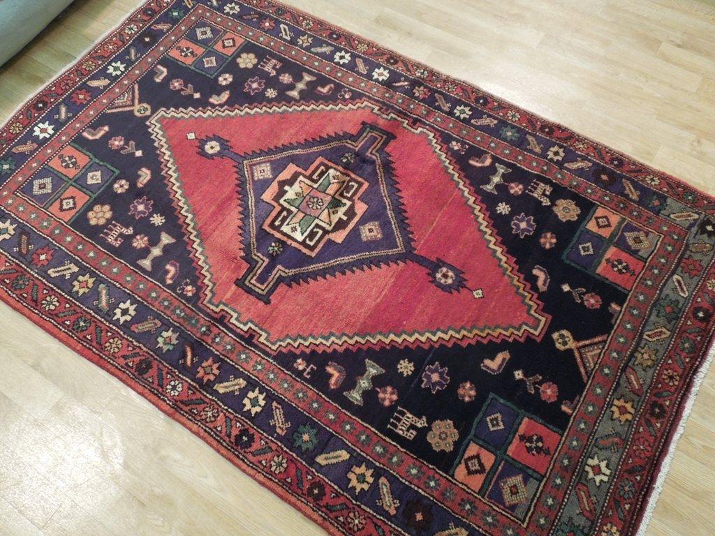 Luxurious-Authentic-Persian-Hamadan-Rug.jpg