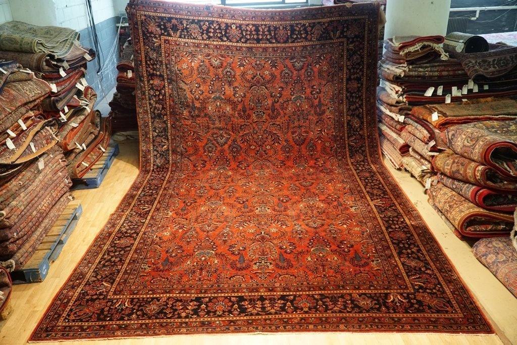 Luxurious-Antique-Persian-Sarouk-Rug.jpg 