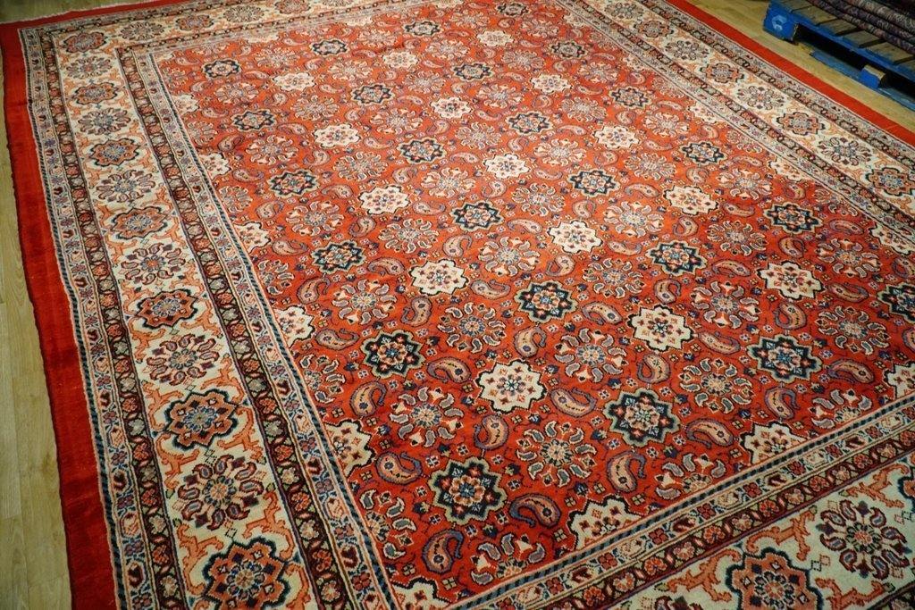 Semi-Antique-Persian-Kashan-Rug.jpg