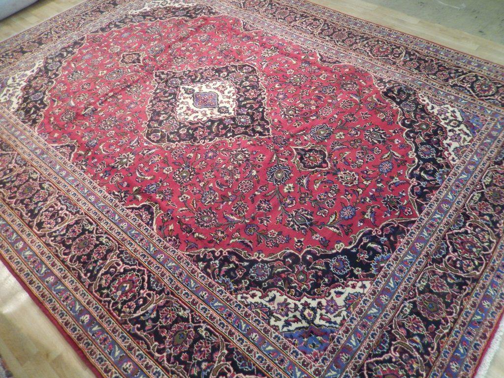 Semi-Antique-Persian-Kashan-Rug.jpg