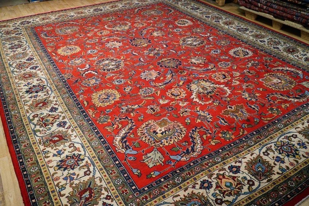 Luxurious-Persian-Tabriz-Rug.jpg