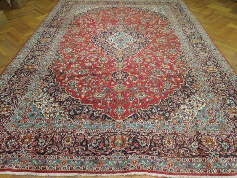 Luxurious-Authentic-Persian-Kashan-Rug.jpg