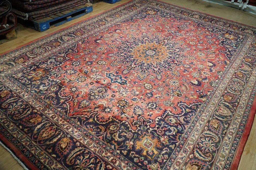 Sheikh-Safi-Persian-Isfahan-Rug.jpg