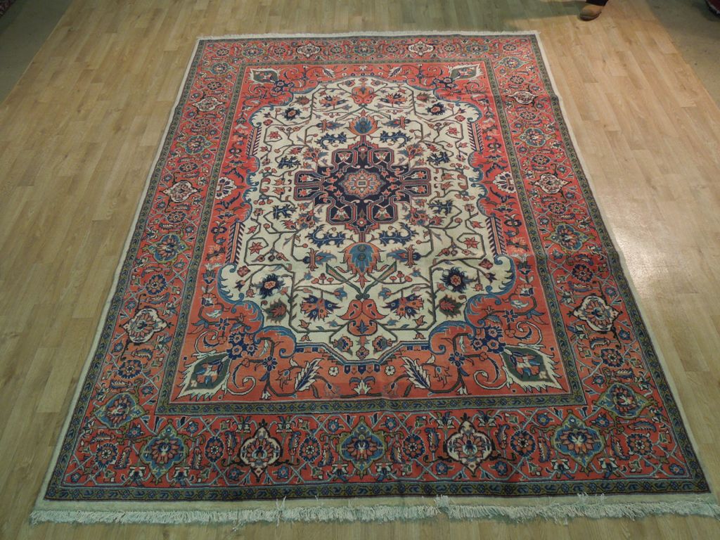 Luxurious-Authentic-Persian-Sarouk-Rug.jpg