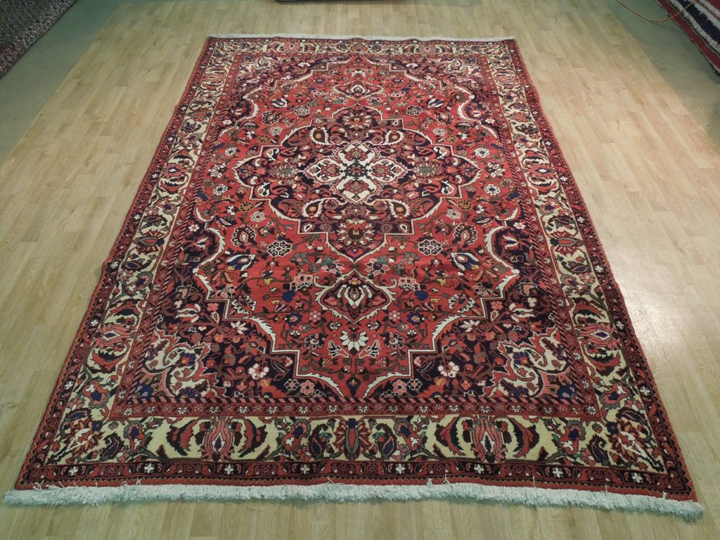 7 x 10 Red Fine Persian Bakhtiar Rug 72339