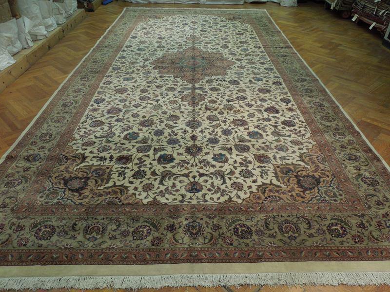 Fine-Quality-Persian-Tabriz-Rug.jpg 