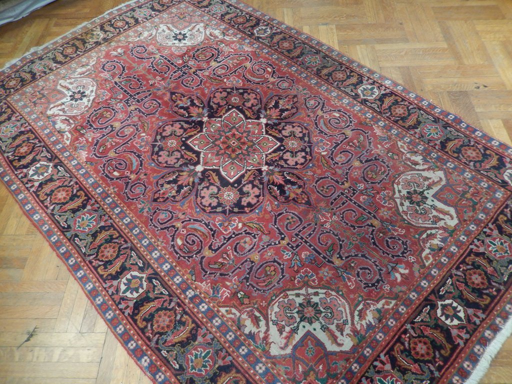 6.8 x 10.3 Red Semi-Antique Persian Heriz Rug 22863