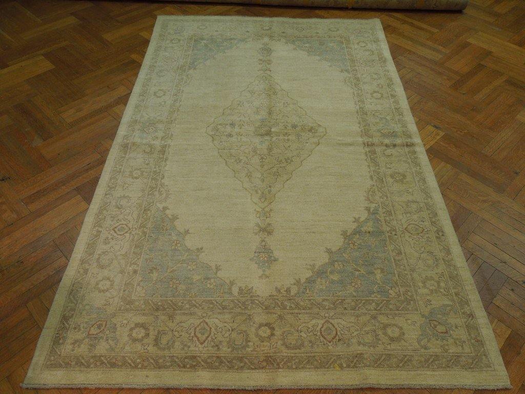 Authentic-Ferahan-Chobi-Peshawar-Rug.jpg