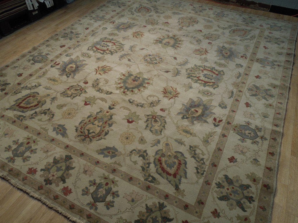 8.4 x 10.3 Vegetable Dyed Handmade Wool Rug #18459