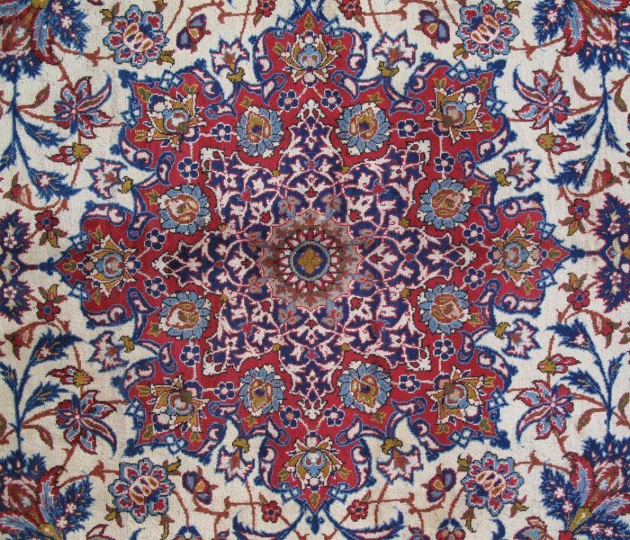 Authentic-Persian-Signed-Isfahan-Rug.jpg 