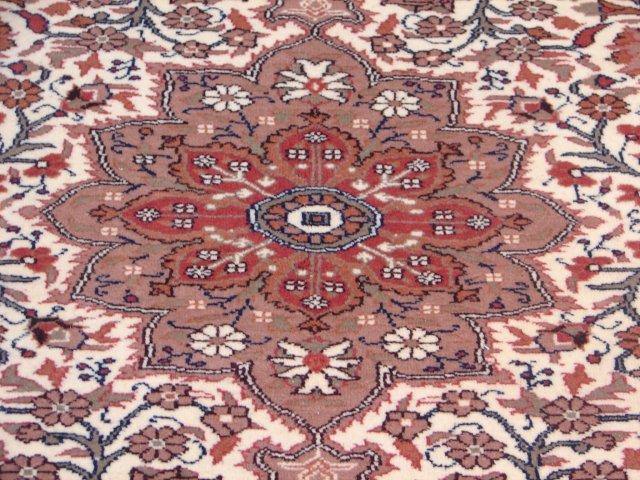 Traditional-HEREKE-Style-RUG .jpg