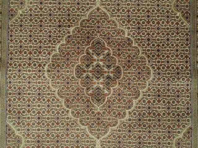 Luxurious-Authentic-Tabriz-Mahi-Wool-Rug.jpg