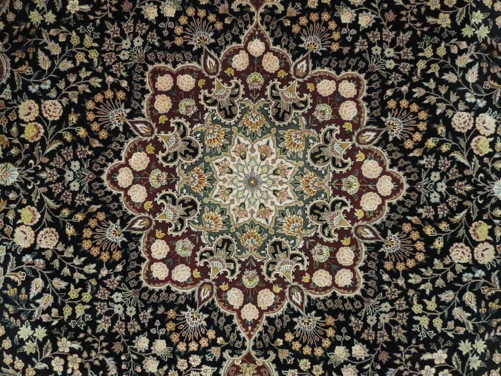 7.9 x 9.10 Wool & Silk High End Lavar Rug BLACK 19915