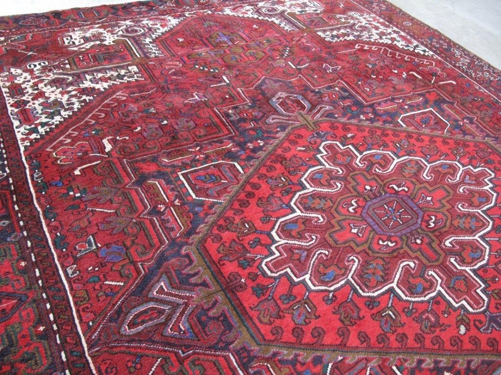 Traditional-Persian-Heriz-Rug.jpg
