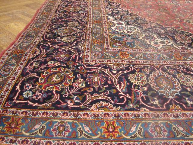 Luxurious-Persian-Kashan-Rug.jpg