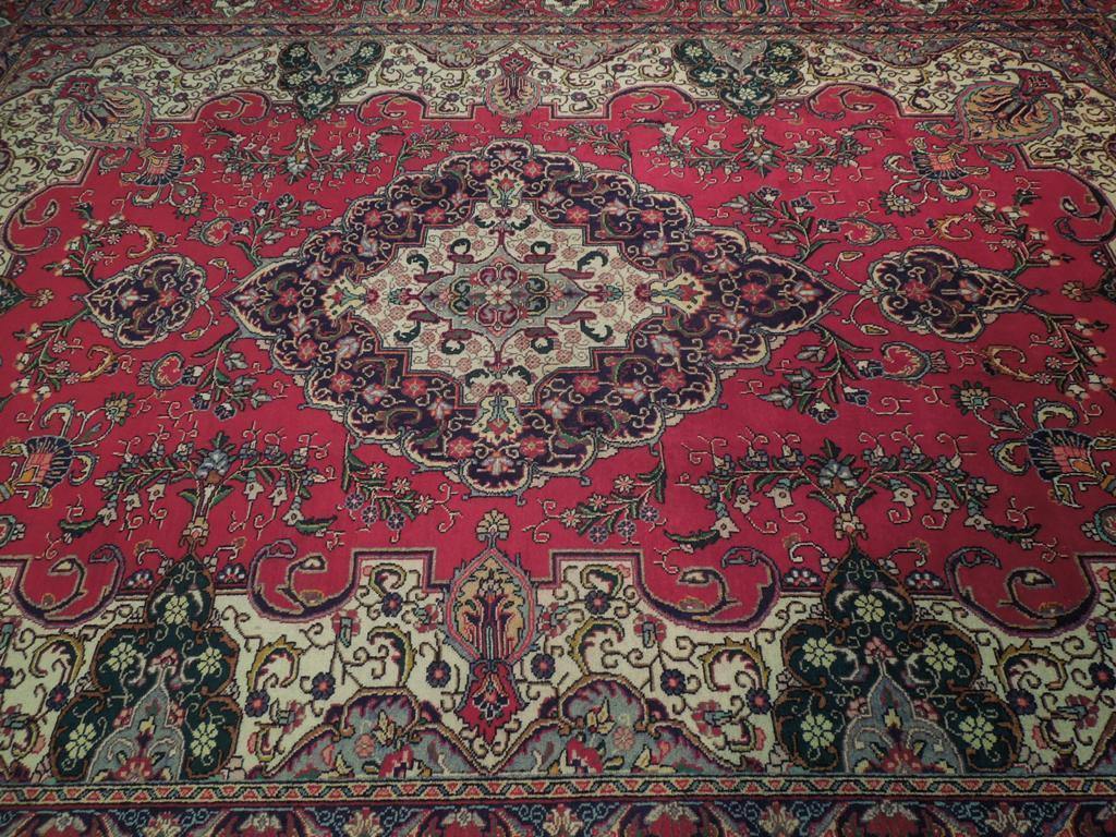 Authentic-Persian-Sarouk-Rug.jpg 