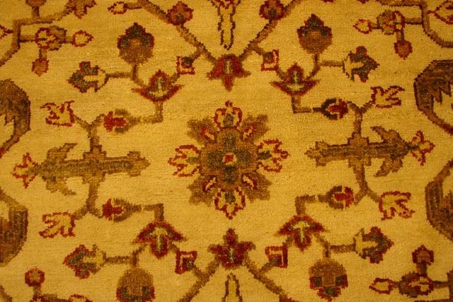 Luxurious-Authentic-Round-Agra-Rug.jpg