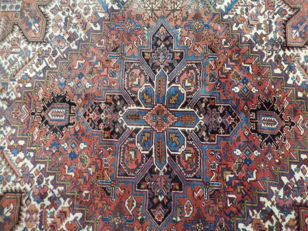Luxurious-Authentic-Persian-Heriz-Rug.jpg