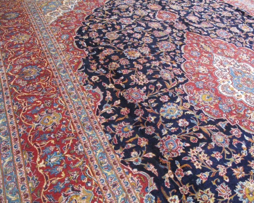 Luxurious-Persian-Kashan-Rug.jpg