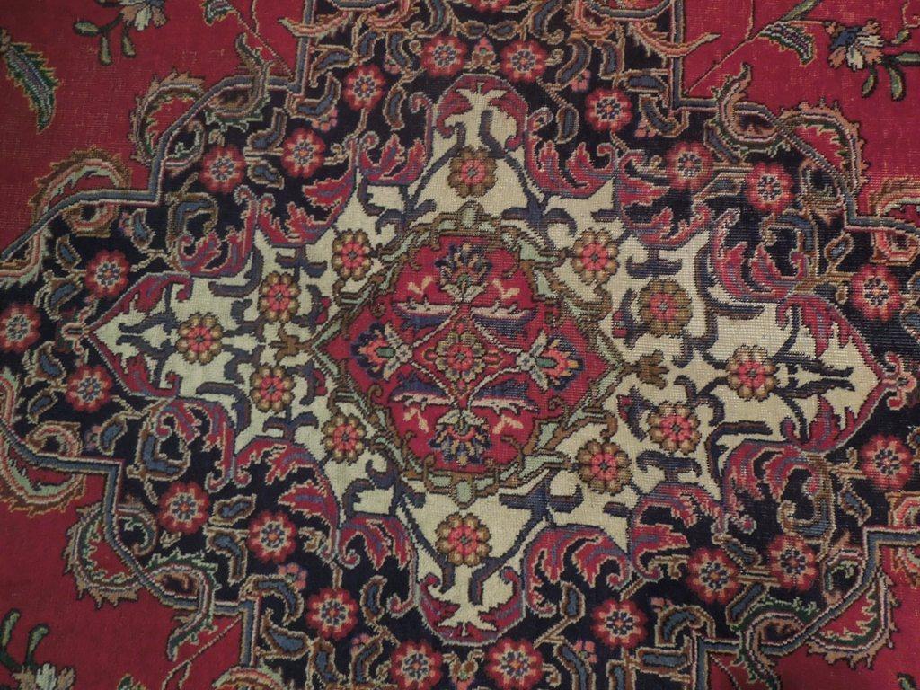 Persian-Sarouk-Rug.jpg