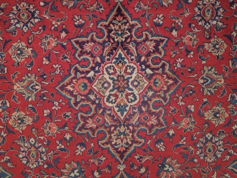 Antique-Persian-Heriz-Rug.jpg 