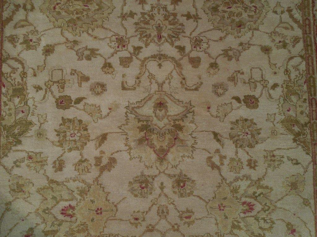 6 ' x 9 ' Beige & Red Flowers Agra Rug - bestrugplace