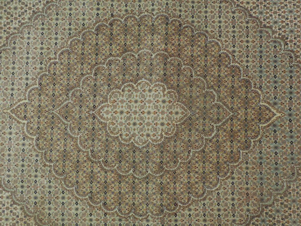 Super-Fine-Wool-Persian-Tabriz-Rug.jpg 