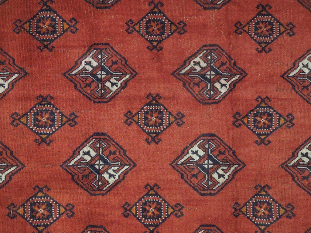 Authentic-Persian-Turkoman-Bokhara-Rug.jpg