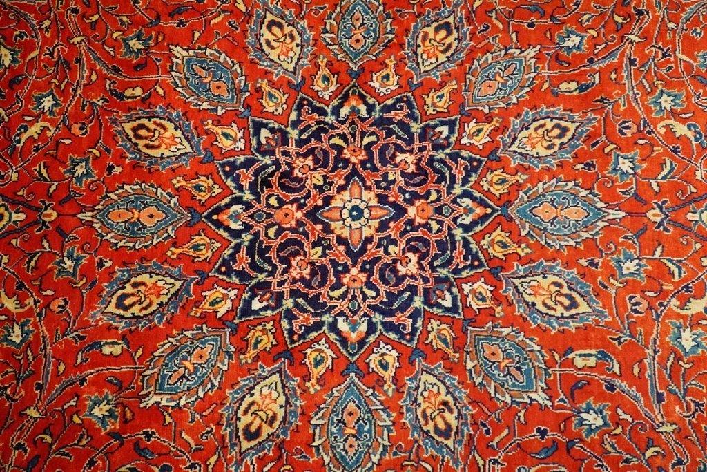 Sheikh-Safi-Persian-Isfahan-Rug.jpg