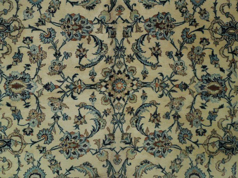 Luxurious-Persian-Kashan-Rug.jpg