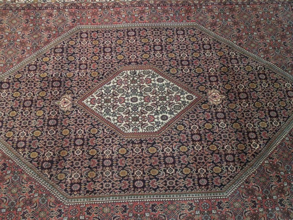 6.9 x 9.10 Fine Dense Weave Persian Bijar Rug 72349