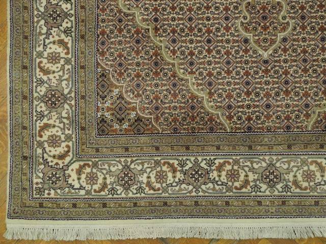 Luxurious-Authentic-Tabriz-Mahi-Wool-Rug.jpg