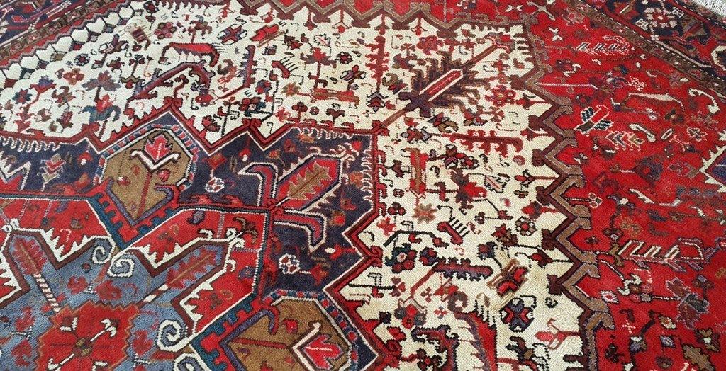 Authentic-Persian-Heriz-Rug.jpg