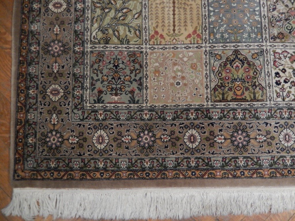 Authentic-Persian-Bakhtiari-Rug.jpg