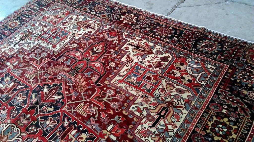 Luxurious-Authentic-Persian-Heriz-Rug.jpg