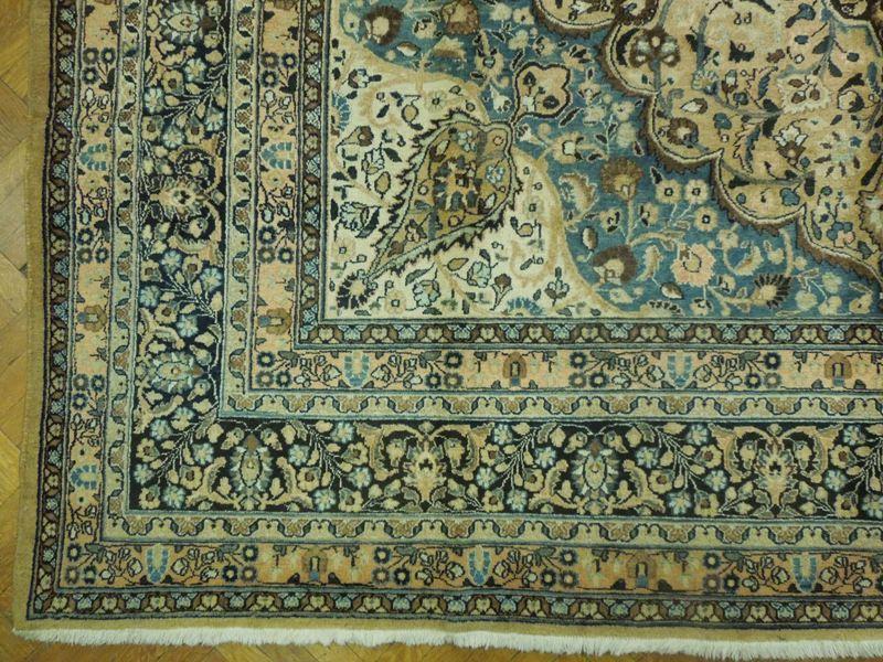 Antique-Signed-Persian-Mahal-Rug.jpg 