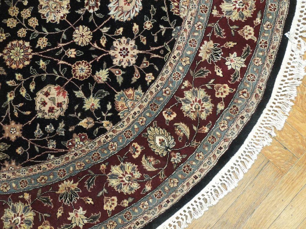 Fine-Quality-Wool-Silk-Round-Rug.jpg 
