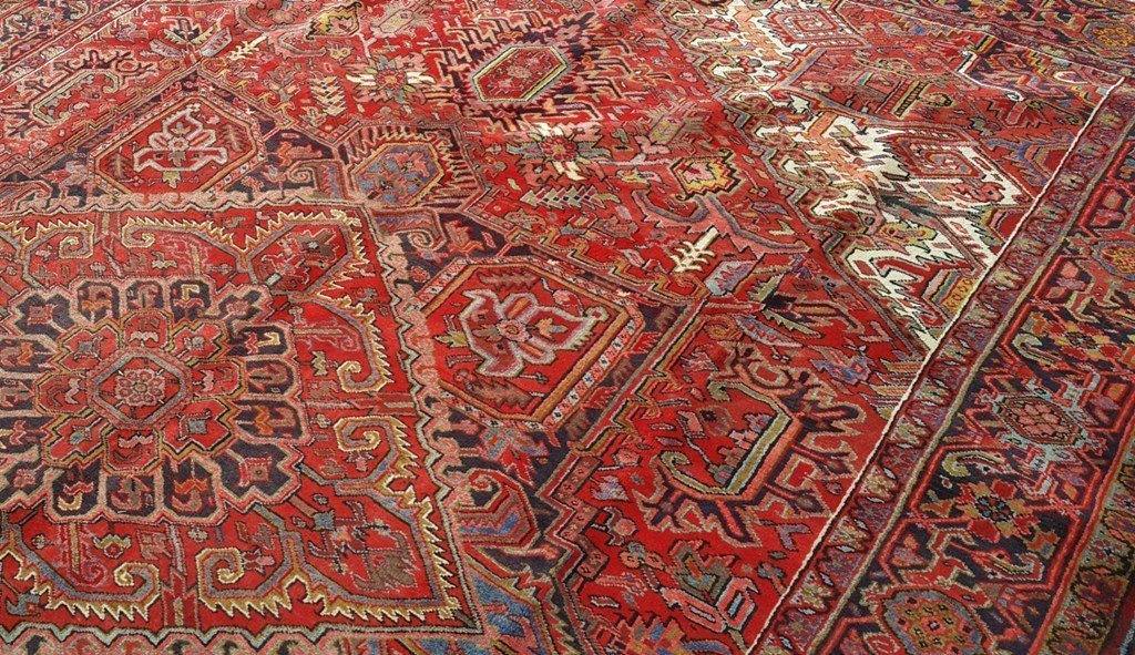Authentic-Persian-Heriz-Rug.jpg