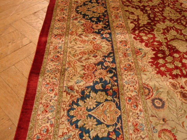 6' x 10' Red & Ivory Signed Persian Qum Rug 4122