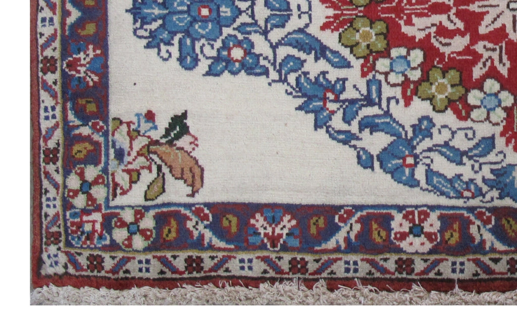 Traditional-Persian-Handmade-Bakhtiari-Rug.jpg 