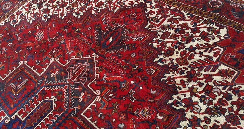 Luxurious-Authentic-Persian-Heriz-Rug.jpg