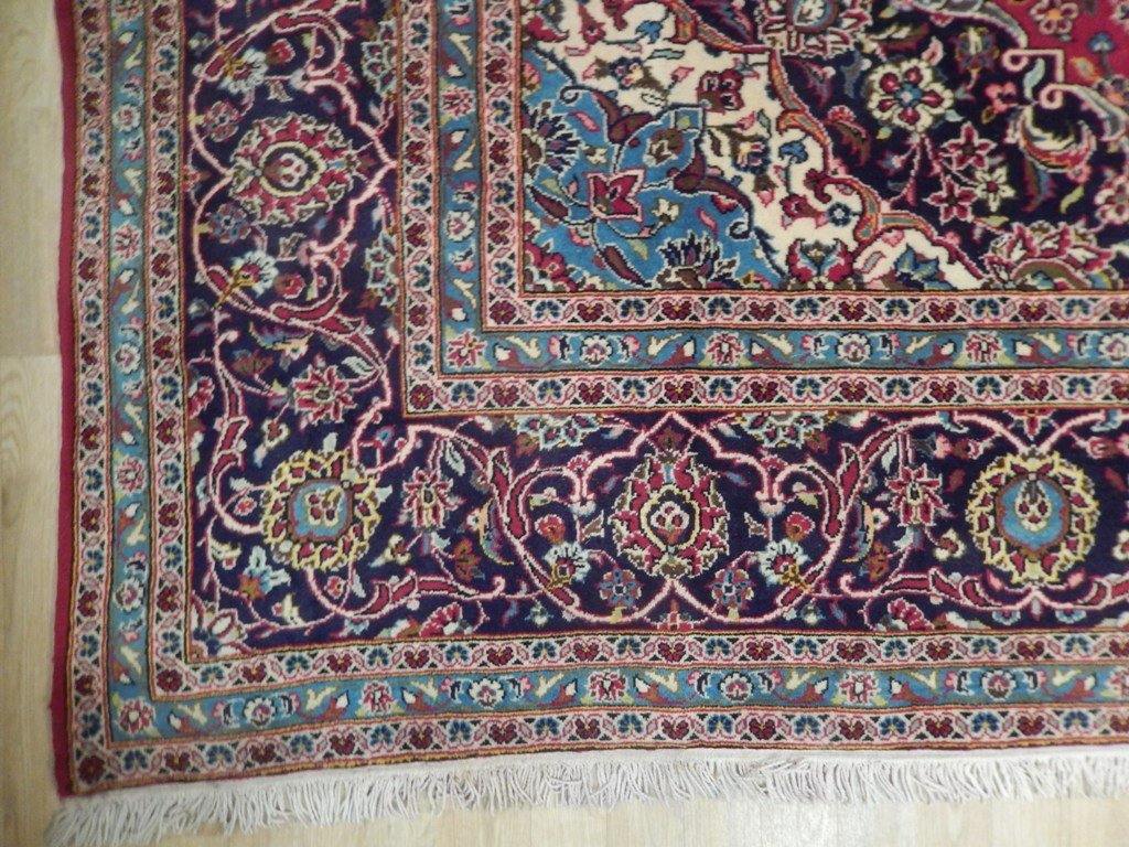 Classic-Persian-Kashan-Rug.jpg