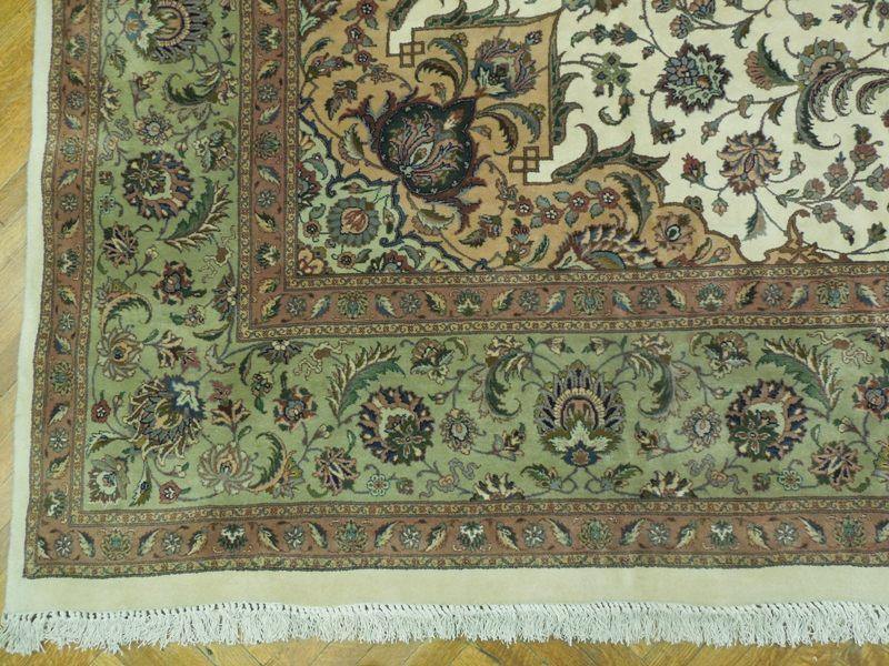 Fine-Quality-Persian-Tabriz-Rug.jpg 