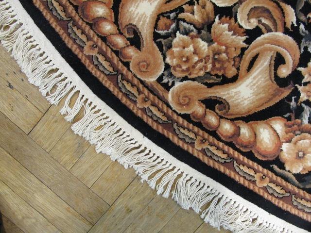 Authentic-Aubusson-Round-Rug.jpg