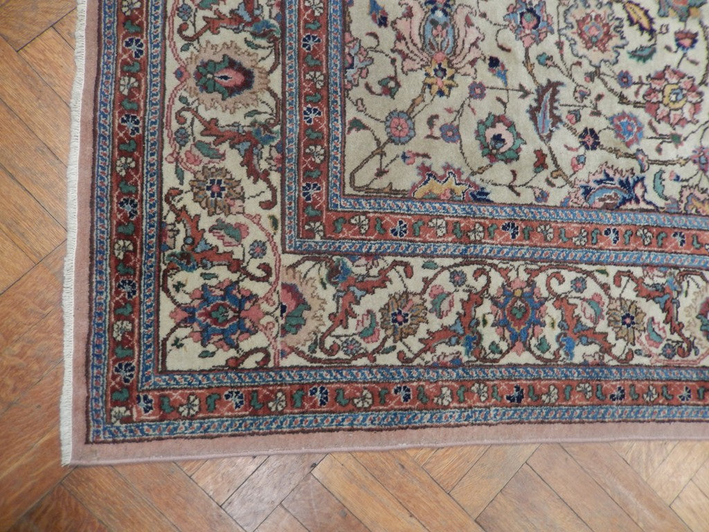 Luxurious-Authentic-Persian-Kashan-Rug.jpg